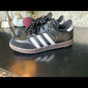 Boys Adidas Samba Size 3